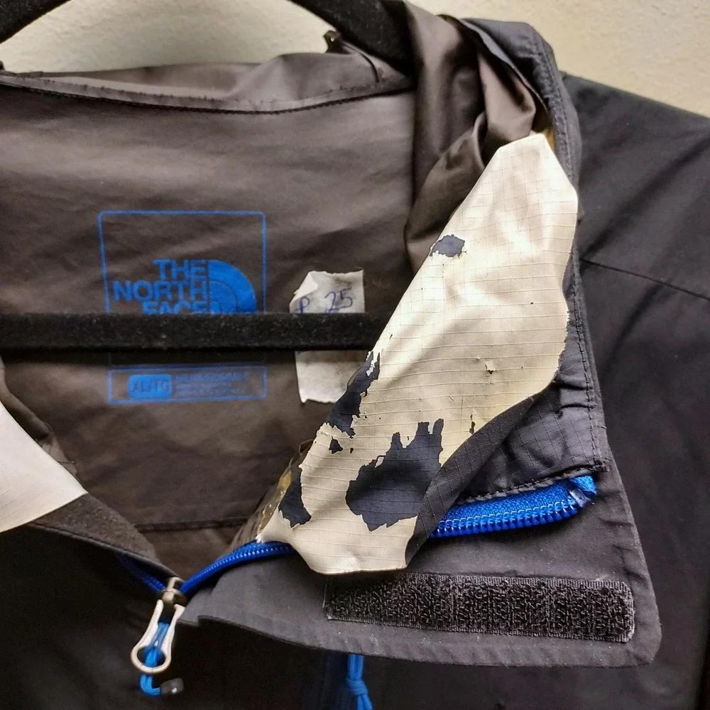The North Face Gore-Tex Rain Jacket Mens XL Black Blue Hooded Waterproof Shell